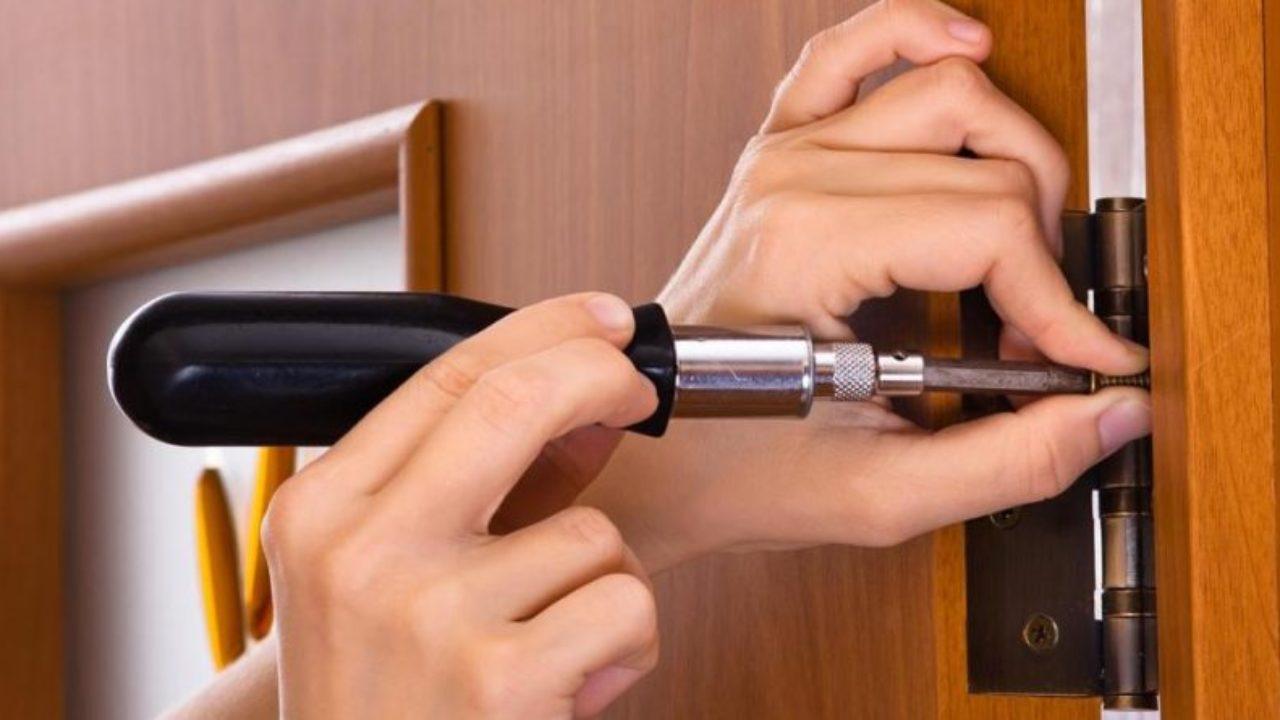 Locksmith lock repair Dubai