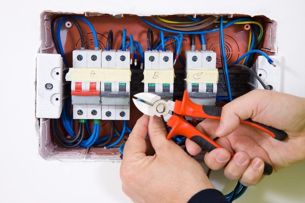 emergency electrician Dubai